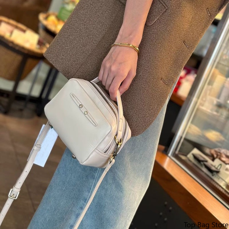 Sophisticated Vintage Everyday - Luxury Bags Everyday recension och pris